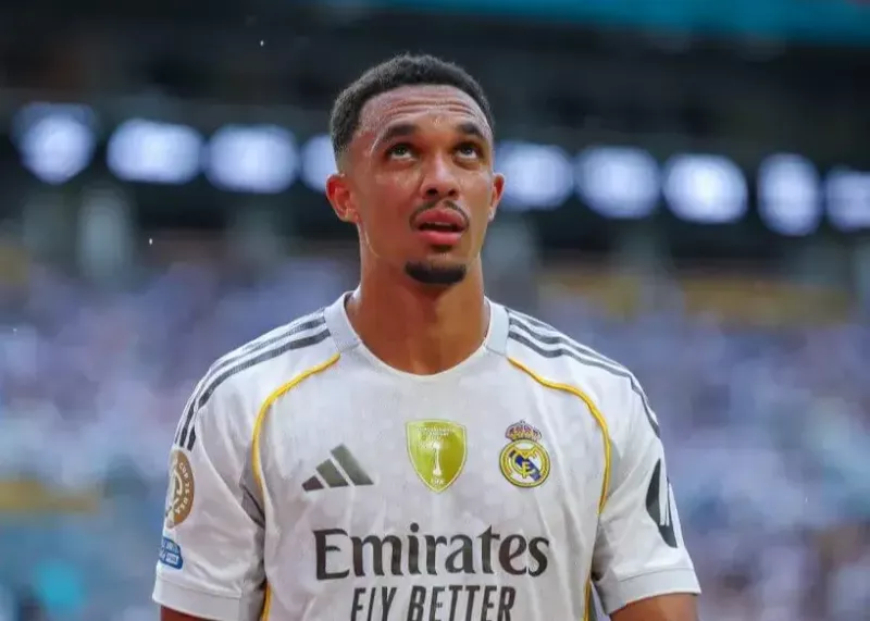 برنامه ویژه آرنولد برای بازگشت به لیورپول